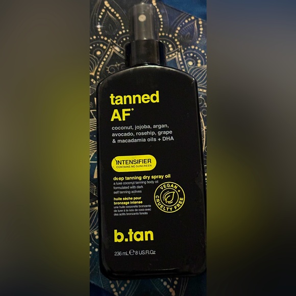 B. Tan Tanned AF Intensifier Deep Tanning Dry Spray Oil - 8 oz - Picture 1 of 2